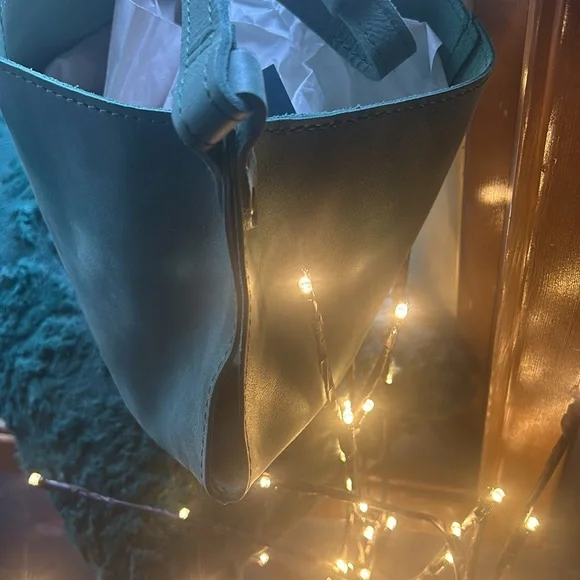 BRAND NEW FOREST GREEN PORTLANDβS LEATHER CO. Bucket bag/ strap : adjustable nwt - Picture 4 of 12